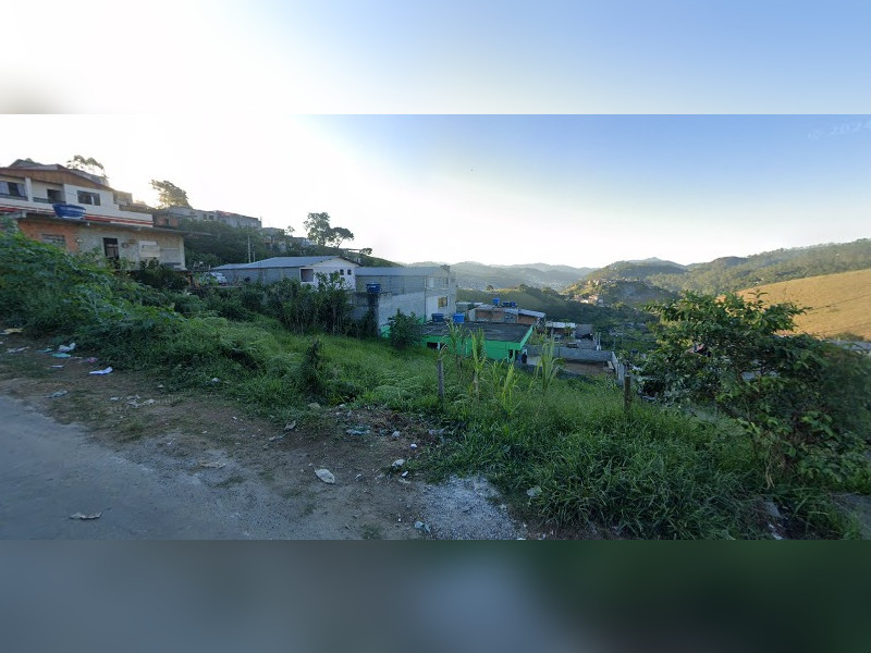imóvel com 400m² - Chácara Paraíso - Nova Friburgo