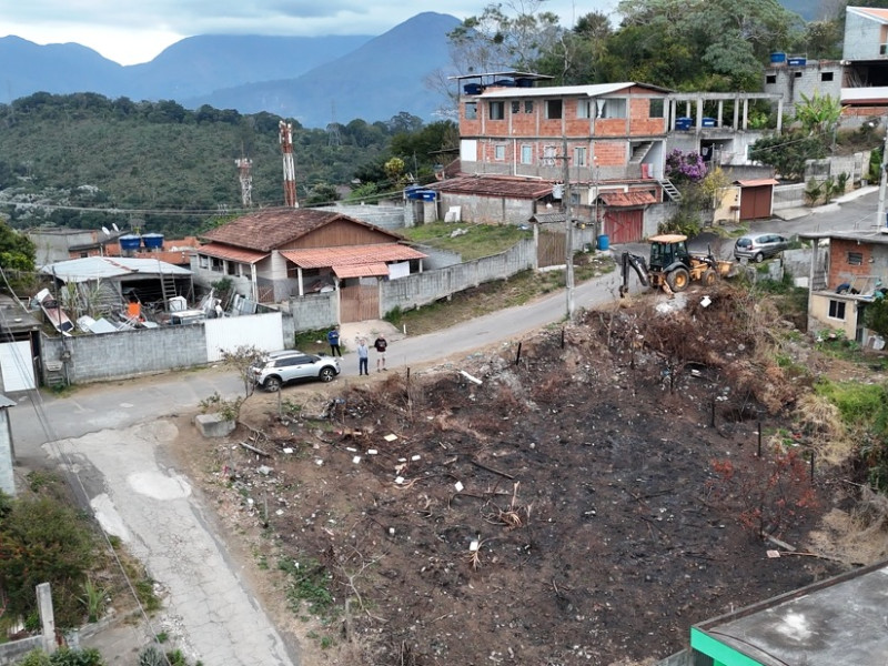 imóvel com 400m² - Chácara Paraíso - Nova Friburgo