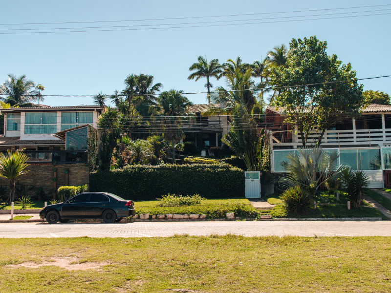 imóvel com 1800m² - Setiba - Guarapari
