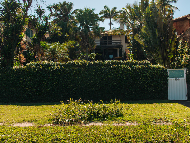 imóvel com 1800m² - Setiba - Guarapari