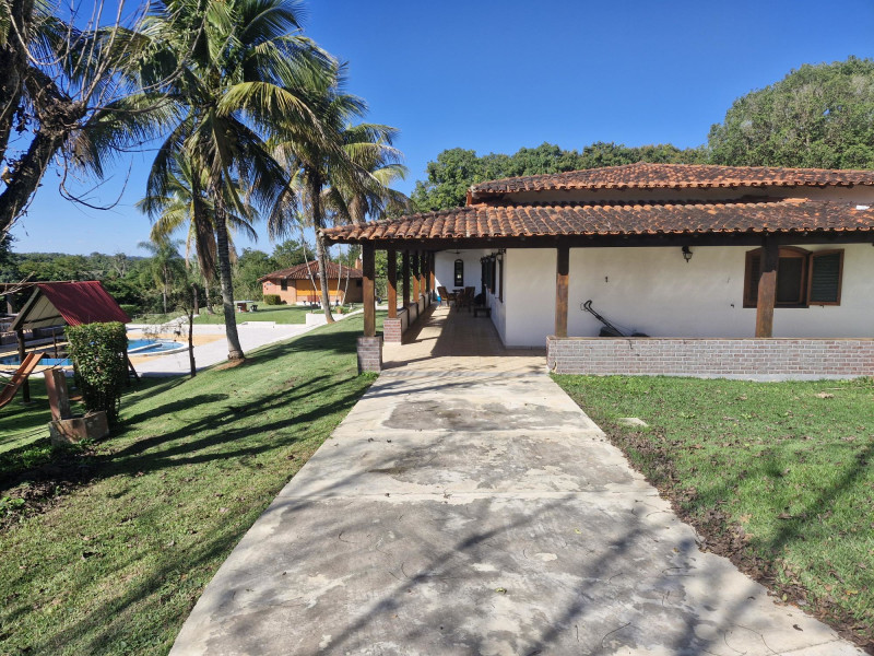 imóvel com 20000m² - Centro - Tatui