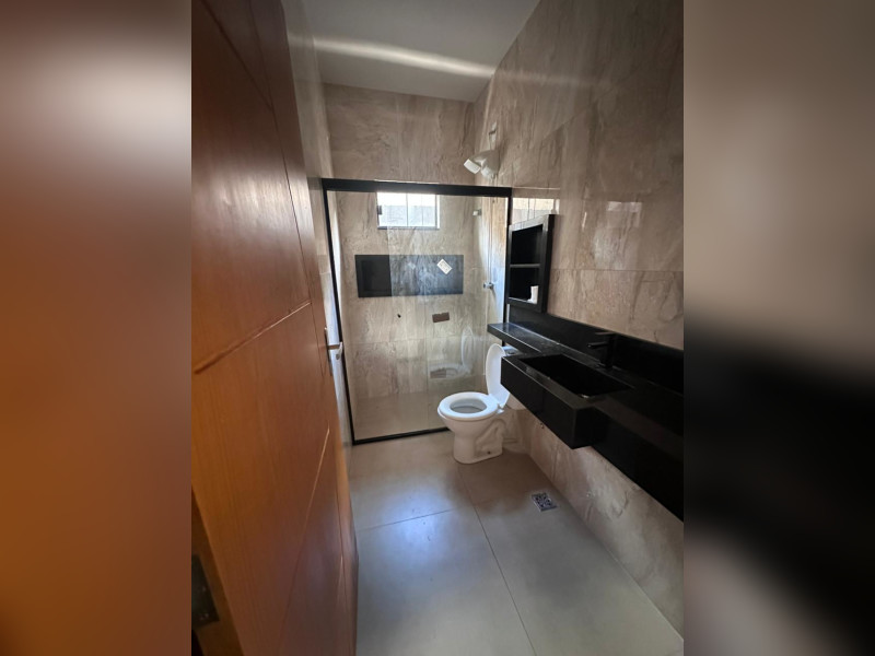 imóvel com 200m² - Parque da Barragem Setor 09 - Aguas Lindas de Goias
