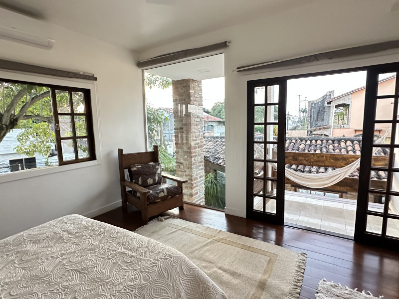 imóvel com 300m² - Jardim Imperial - Itaboraí