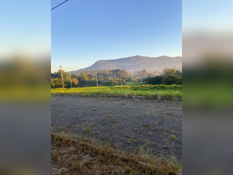imóvel com 300m² - Campo da Brazina - Ararica