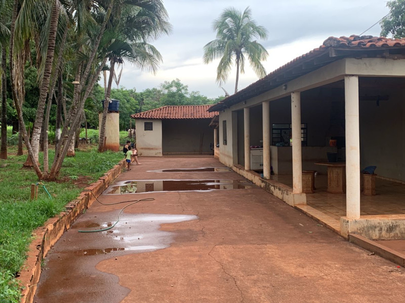 imóvel com 24200m² - Centro - Colombia