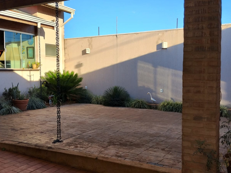 imóvel com 128m² - Centro - Jardinopolis