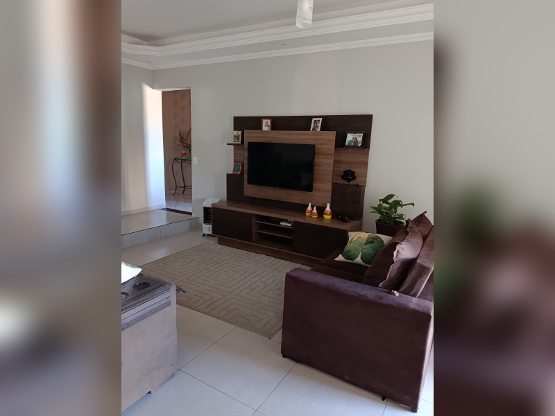 imóvel com 250m² - Vila Nambi - Jundiaí