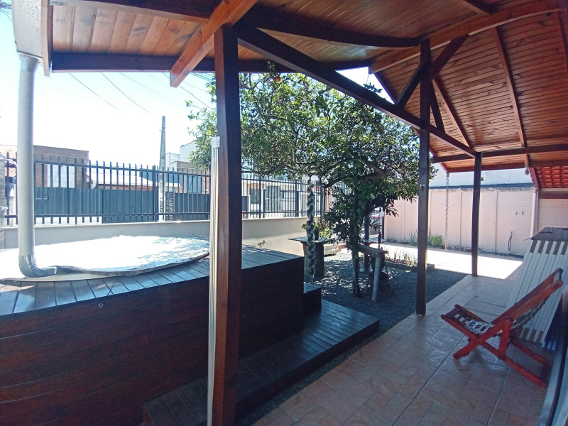 imóvel com 120m² - Centro - Balneário Piçarras