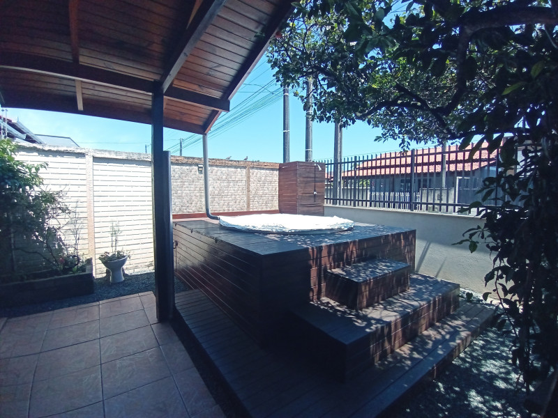 imóvel com 120m² - Centro - Balneário Piçarras