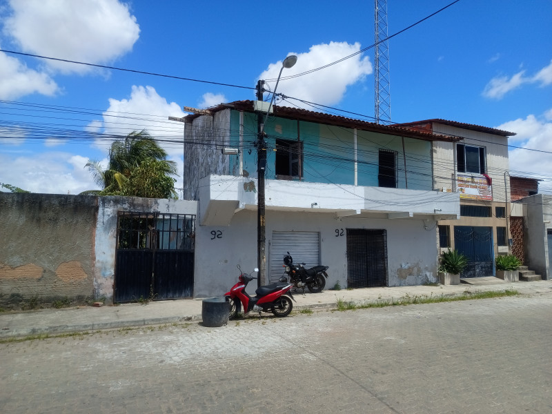 imóvel com 300m² - Barroso - Fortaleza