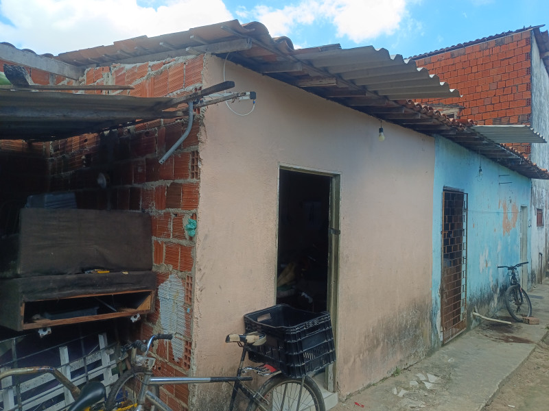 imóvel com 300m² - Barroso - Fortaleza