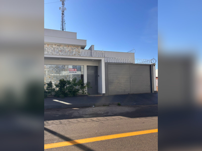 imóvel com 220m² - Alto dos Caiçaras - Patos de Minas