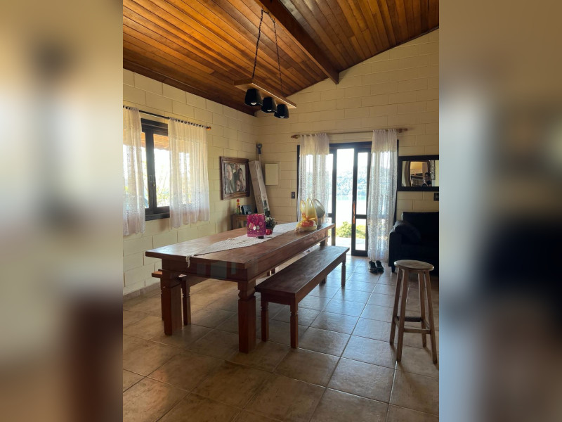 imóvel com 2560m² - Centro - Igaratá