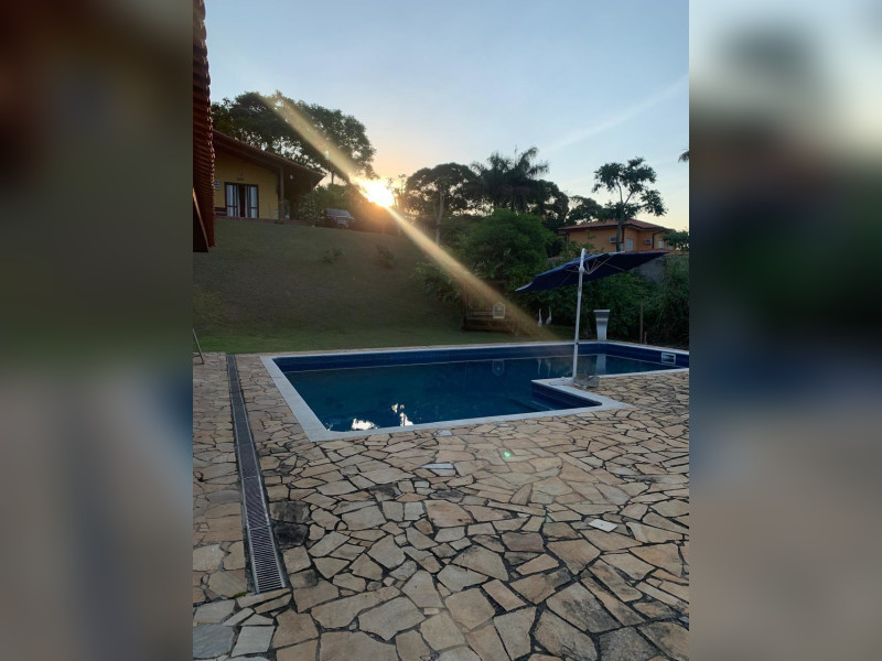 imóvel com 2560m² - Centro - Igaratá