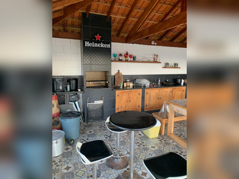 imóvel com 2560m² - Centro - Igaratá