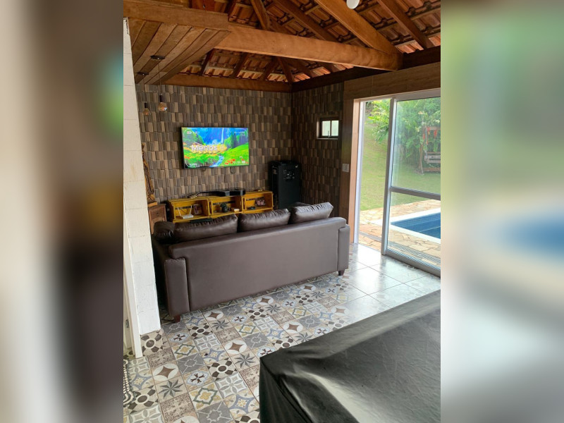 imóvel com 2560m² - Centro - Igaratá