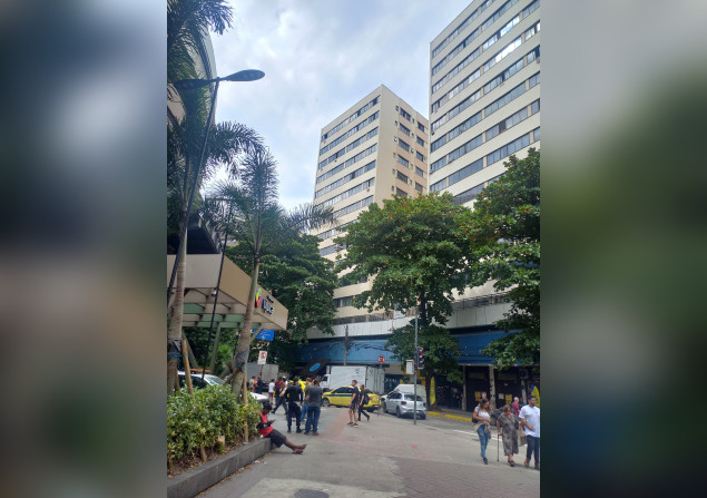 imóvel com 83m²