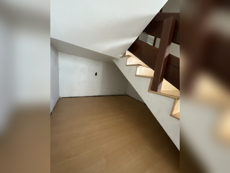 imóvel com 180m² - Conjunto Habitacional Inocente Vila Nova Júnior - Maringá