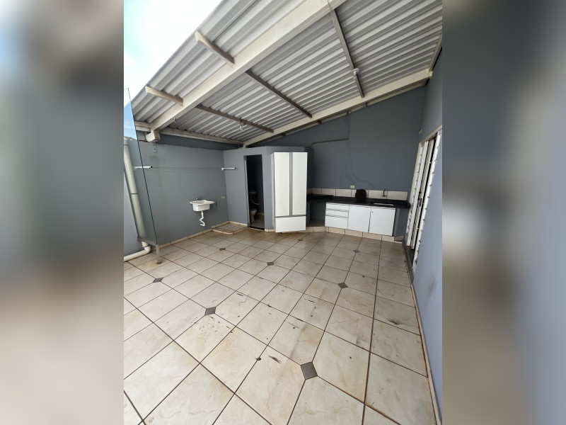 imóvel com 180m² - Conjunto Habitacional Inocente Vila Nova Júnior - Maringá