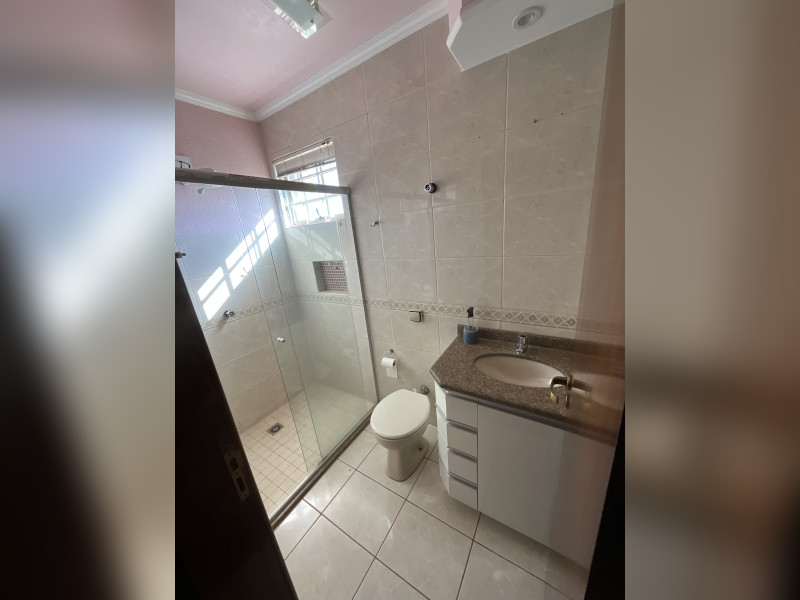 imóvel com 180m² - Conjunto Habitacional Inocente Vila Nova Júnior - Maringá