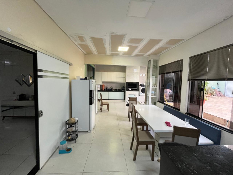 imóvel com 180m² - Jardim Maria Tereza - Rondonópolis