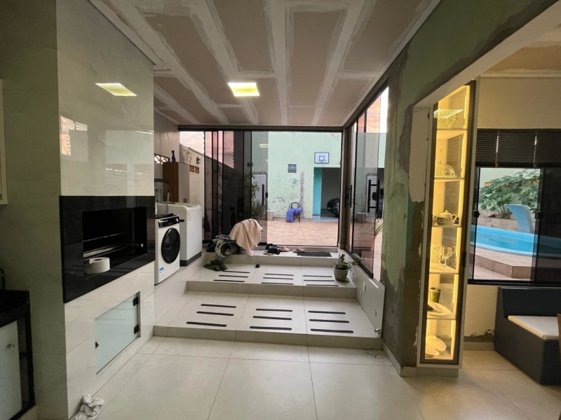 imóvel com 180m² - Jardim Maria Tereza - Rondonópolis
