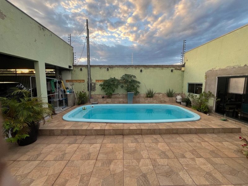 imóvel com 180m² - Jardim Maria Tereza - Rondonópolis