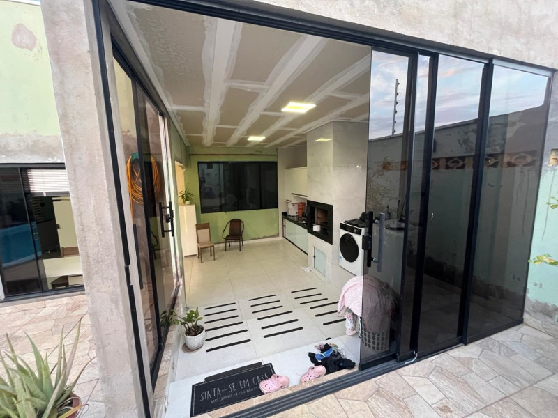 imóvel com 180m² - Jardim Maria Tereza - Rondonópolis