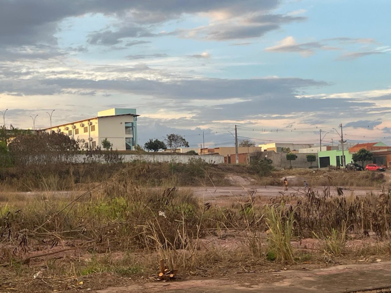 imóvel com 180m² - Jardim Maria Tereza - Rondonópolis