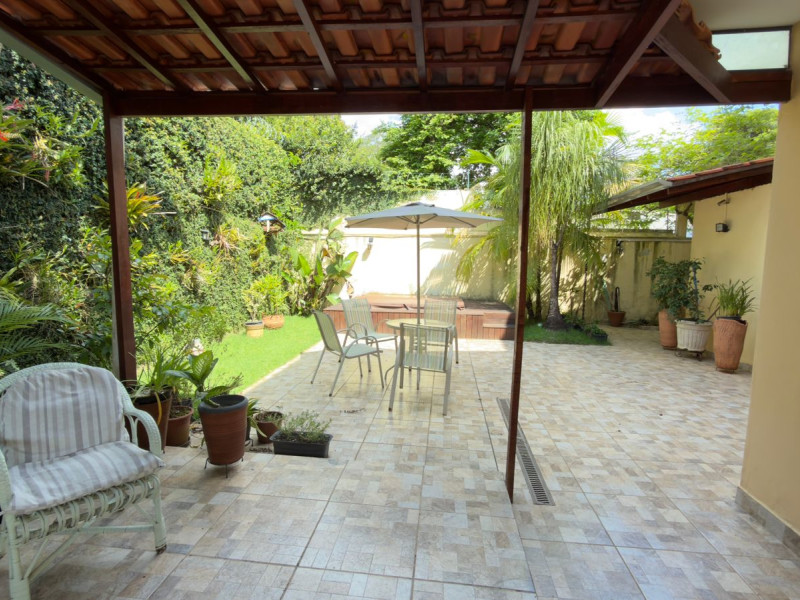 imóvel com 380m² - Adalgisa - Osasco