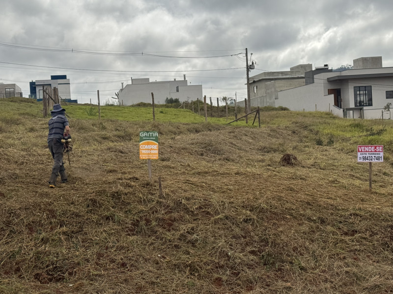 imóvel com 360m² - Residencial Astúrias - Pouso Alegre