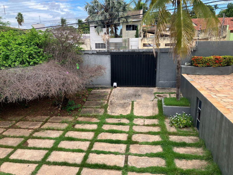 imóvel com 1080m² - Jardim Shangri-Lá - Cuiabá