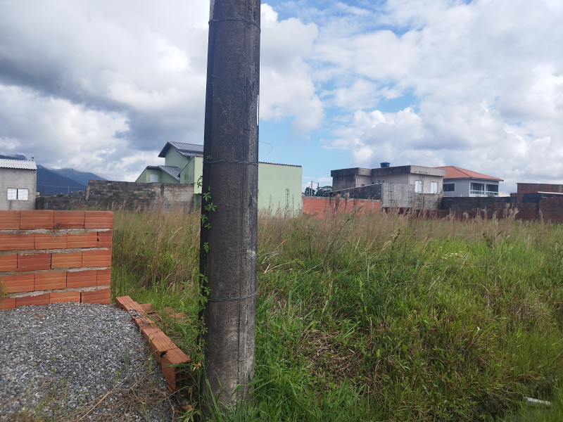 imóvel com 250m² - Estância Santa Izabel - Peruíbe