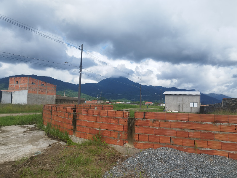 imóvel com 250m² - Estância Santa Izabel - Peruíbe