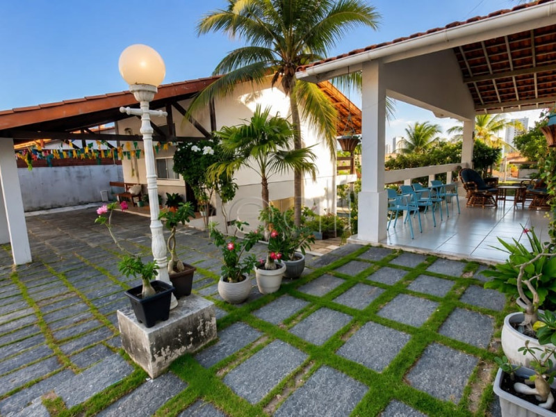 imóvel com 1080m² - De Lourdes - Fortaleza