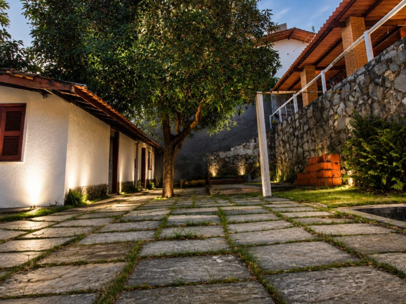 imóvel com 1080m² - De Lourdes - Fortaleza