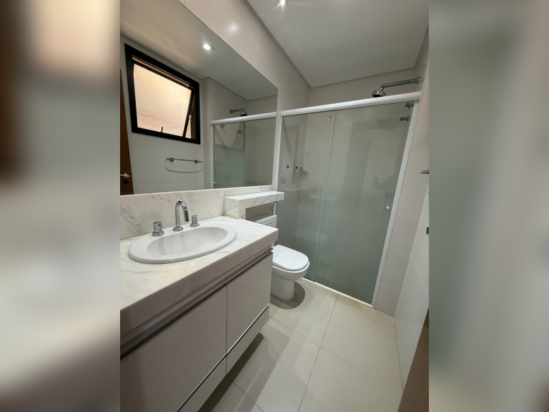imóvel com 170m² - Parque Baguaçu - Araçatuba