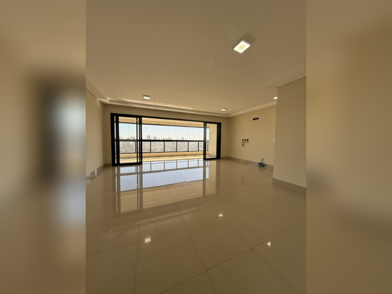 imóvel com 170m² - Parque Baguaçu - Araçatuba