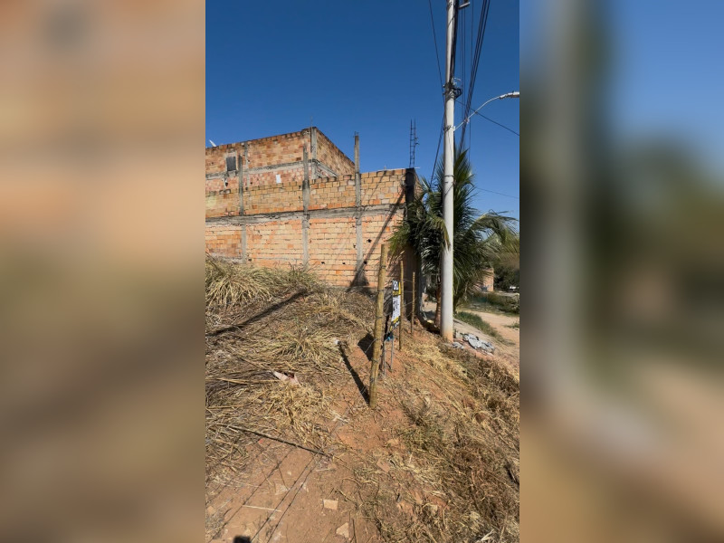imóvel com 200m² - Capitão Eduardo - Belo Horizonte