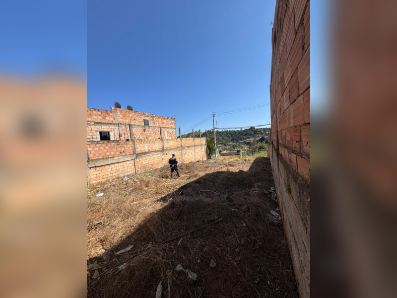 imóvel com 200m² - Capitão Eduardo - Belo Horizonte