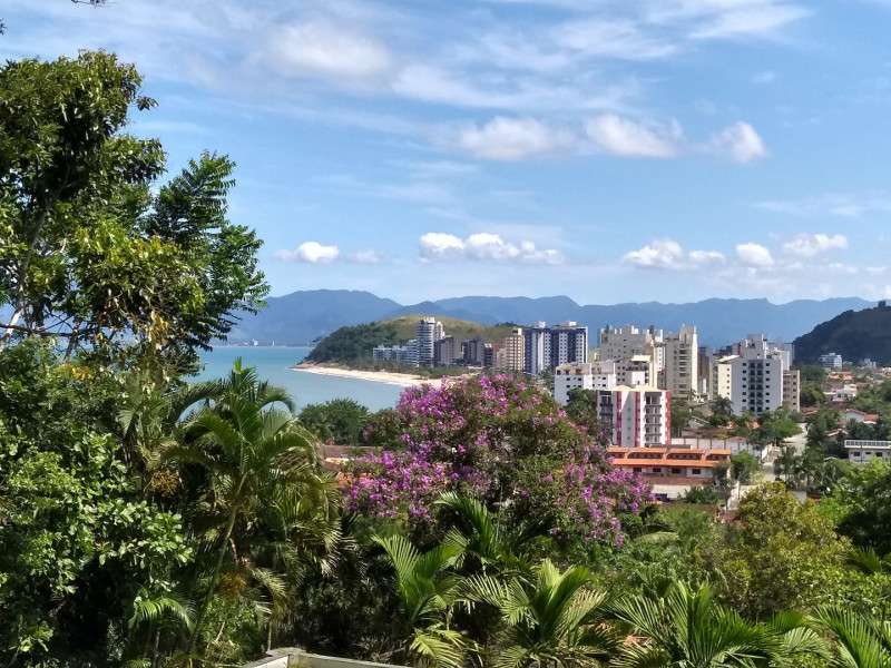 imóvel com 900m² - Martim de Sá - Caraguatatuba