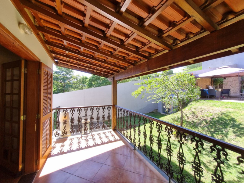 imóvel com 420m² - Bairro Campos de Santo Antônio - Itú
