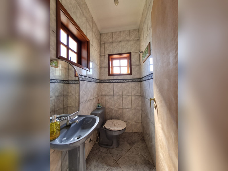 imóvel com 420m² - Bairro Campos de Santo Antônio - Itú