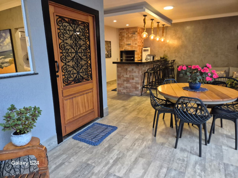 imóvel com 205m² - Jardim Floridiana - Rio Claro