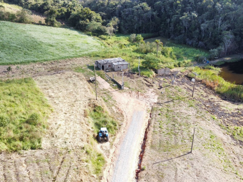 imóvel com 1000m² - Vila Élvio - Piedade
