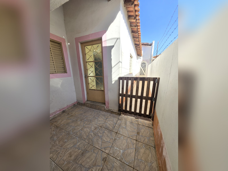 imóvel com 165m² - Centro - Santo Antonio de Posse