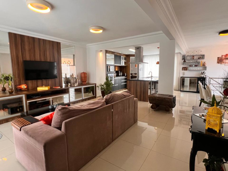 imóvel com 221m² - Tingui - Curitiba