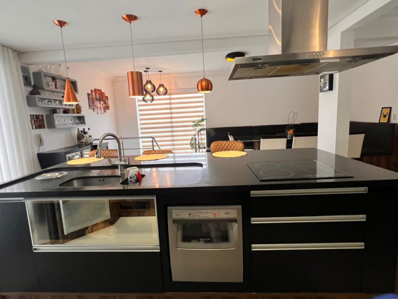 imóvel com 221m² - Tingui - Curitiba
