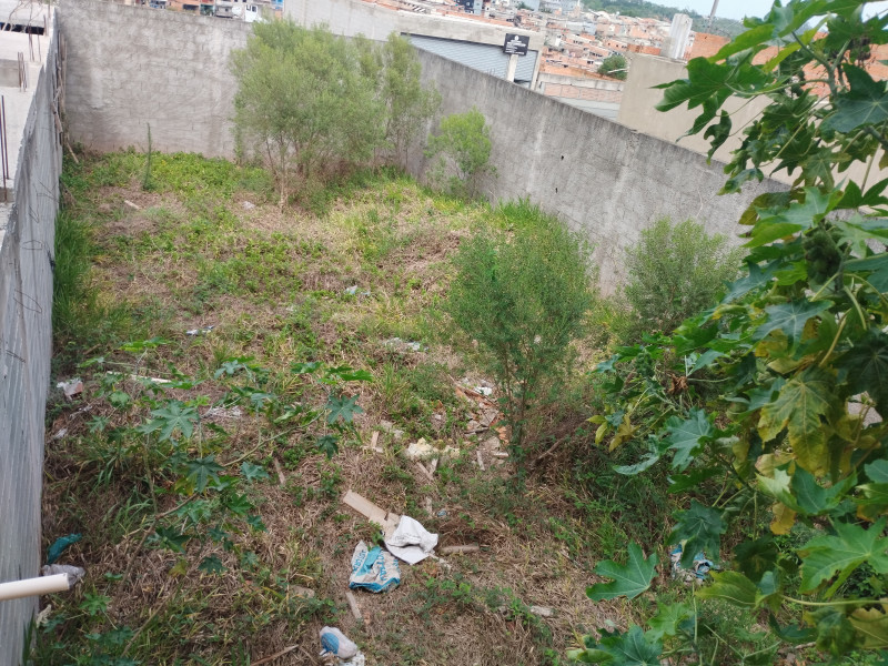imóvel com 310m² - Altos da Santa Lucia - Carapicuiba