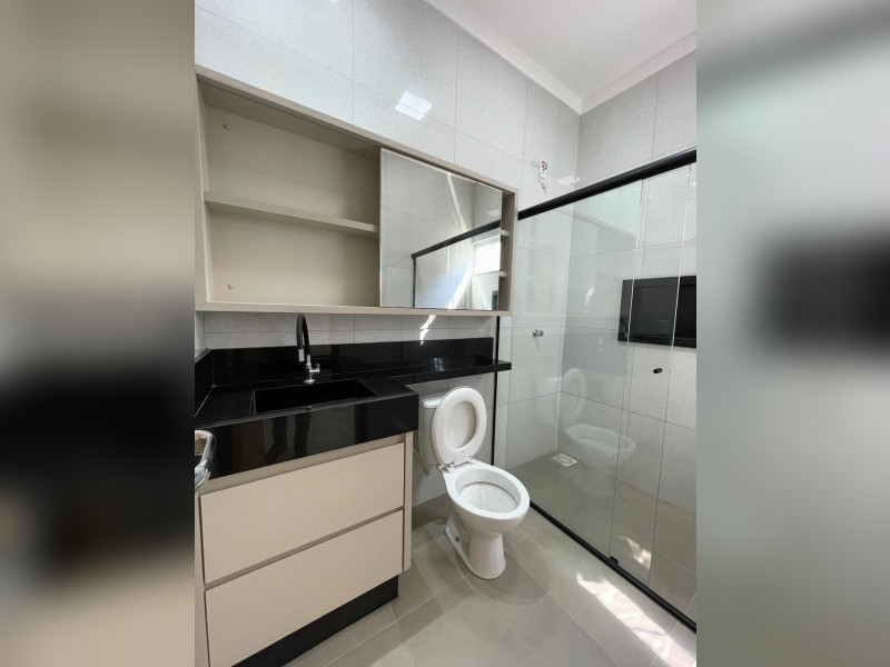 imóvel com 180m² - Adalberto Simão Nader - Guarapari